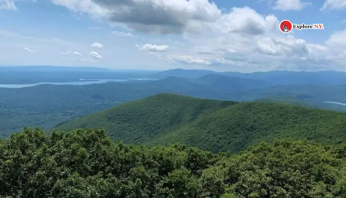 Hiking Overlook Mountain